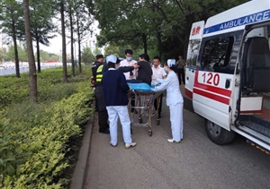 见义勇为当仁不让  救死扶伤义不容辞 --黄山高新区项目队员及时救